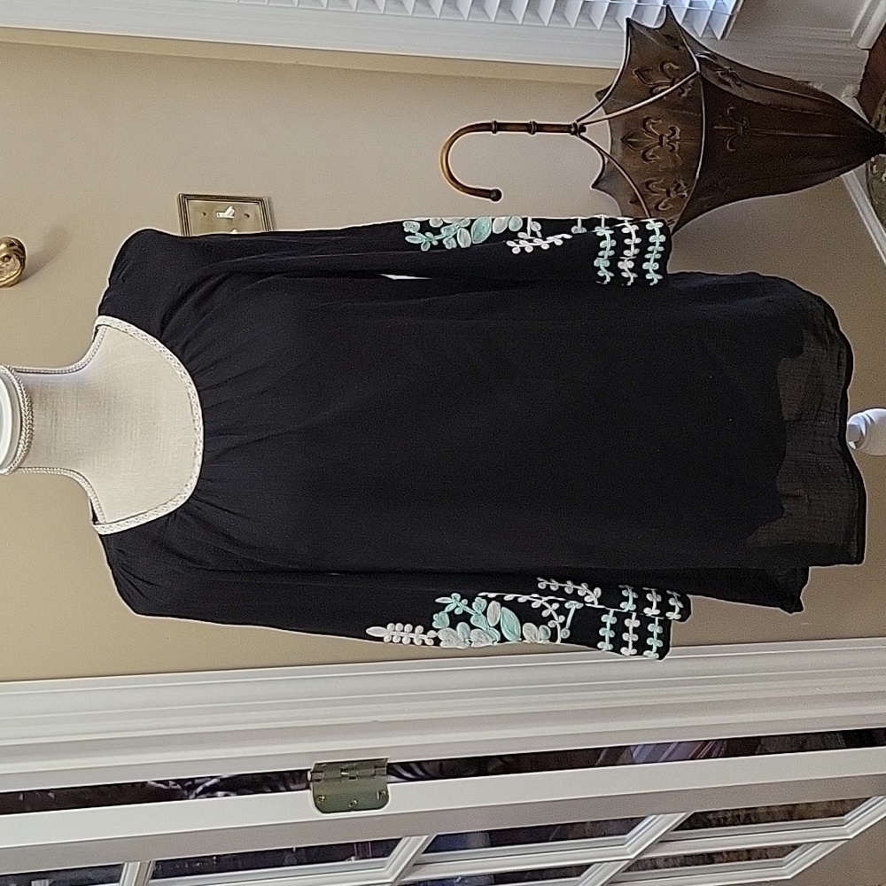 Umgee black Bohemian gauze mini dress aqua white embroidered sleeve Small EUC …